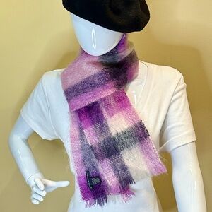 VTG 1990s-Y2k NWOT Purple Plaid Wool/Mohair Blend Scarf Banana Republic Scotland